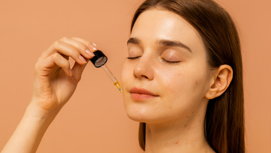 Can I Use Niacinamide After Microneedling: Post-Care Essentials